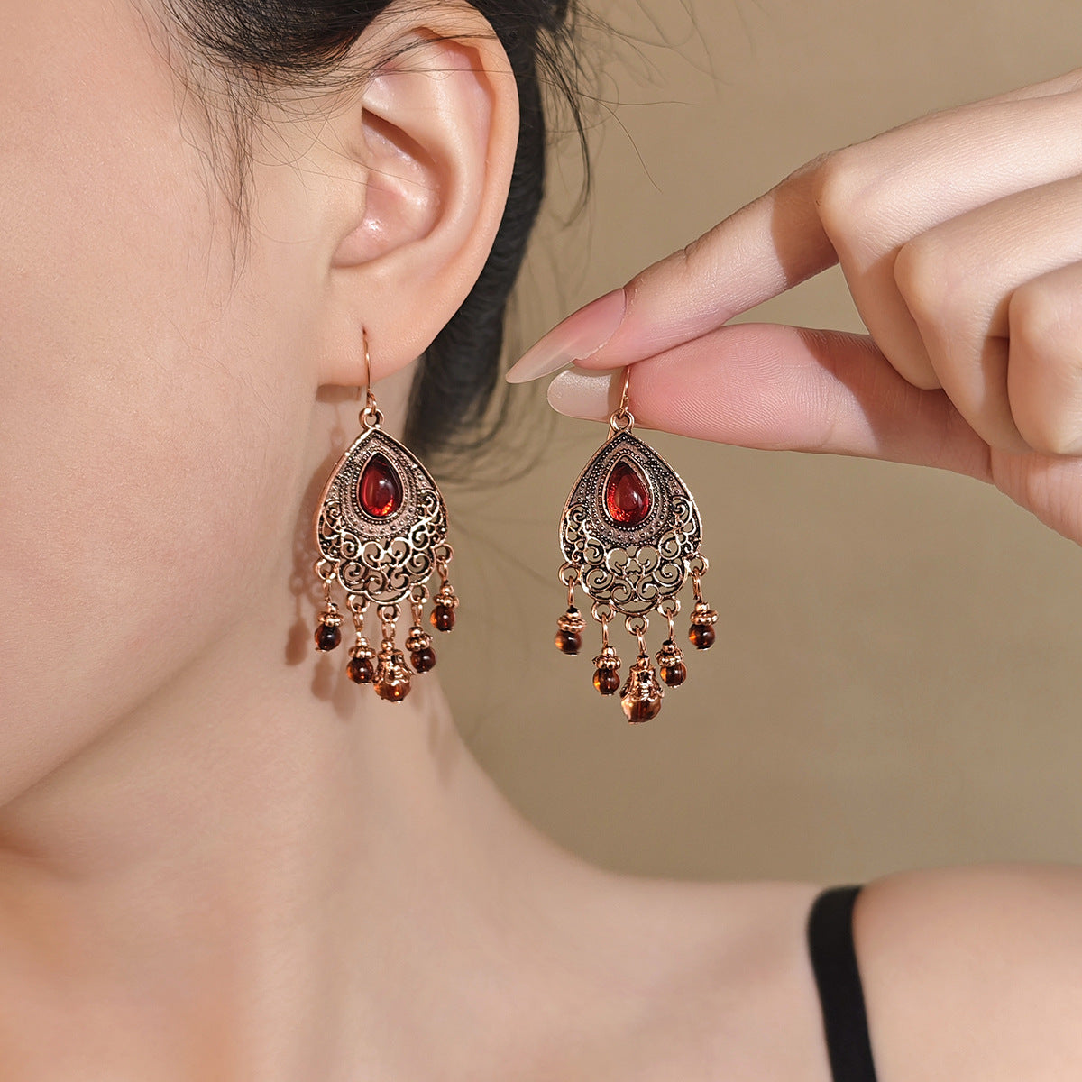 Fashion Personality Water Drop Pattern Tassel Ear Hook